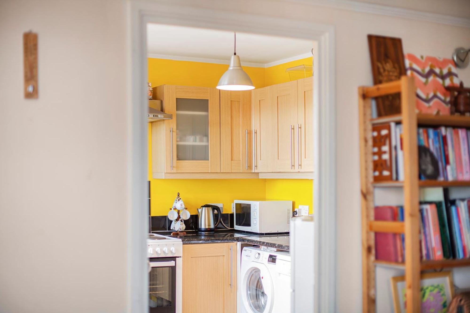 Elegant 1Br Flat With Balcony & City View, Walworth 런던 외부 사진