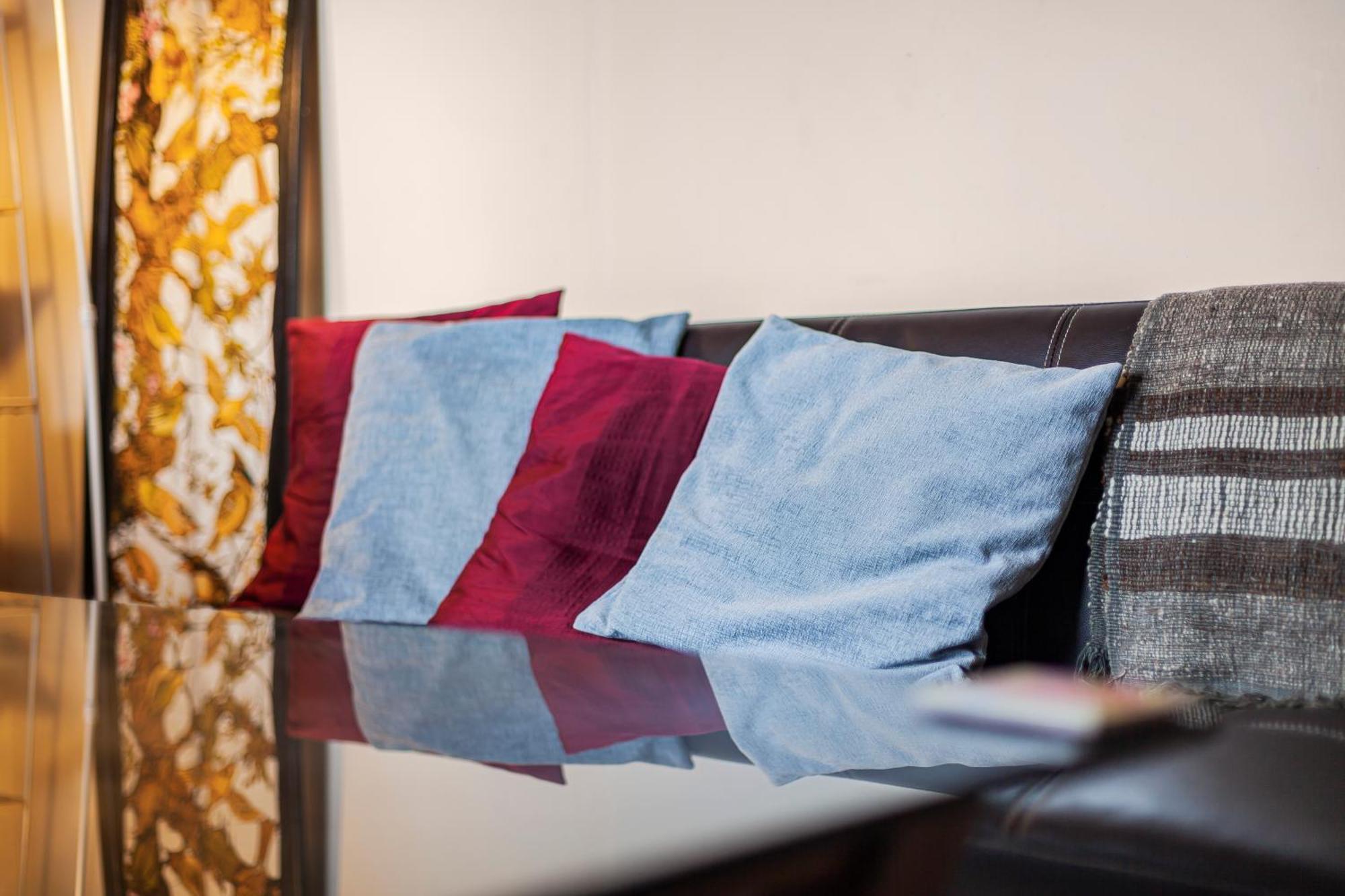 Elegant 1Br Flat With Balcony & City View, Walworth 런던 외부 사진