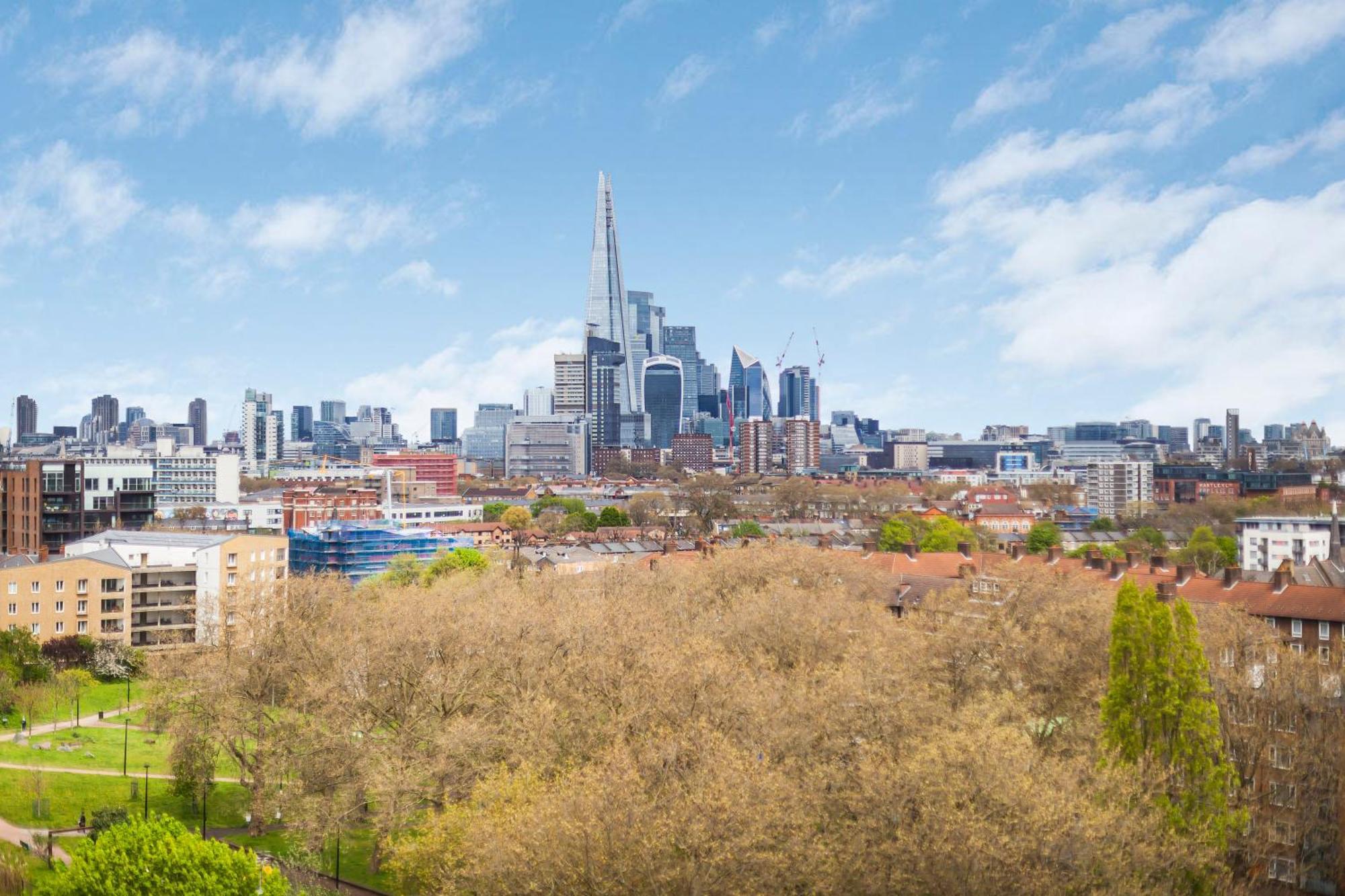 Elegant 1Br Flat With Balcony & City View, Walworth 런던 외부 사진
